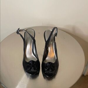 FIONI Clothing Black Patent Peep-Toe Slingback Heels with Rosette